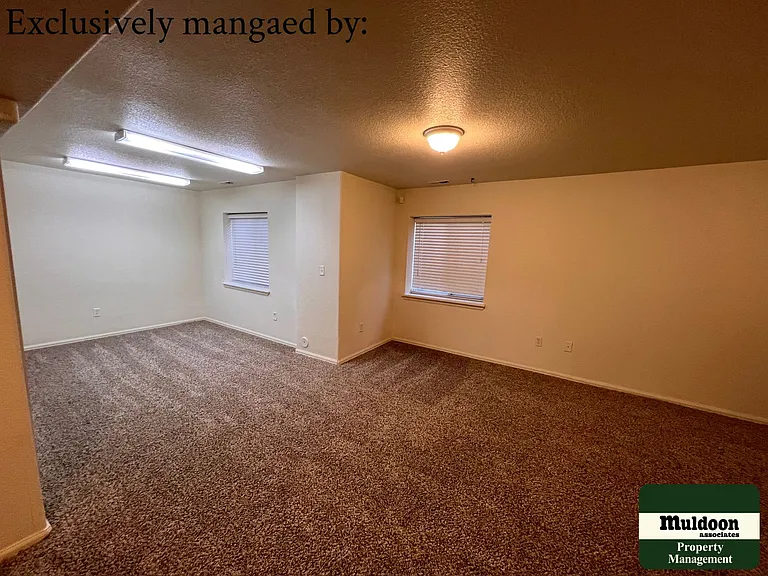 5807 Poudre Way — Photo 26
