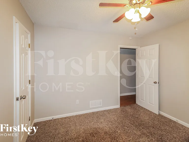 4725 Diggers Way — Photo 16