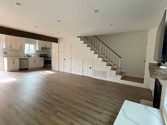 2nd image of 9555 Sepulveda Blvd Unit 5