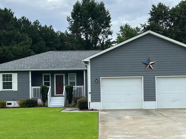 303 Robert Scott Circle, Swansboro, NC 28584