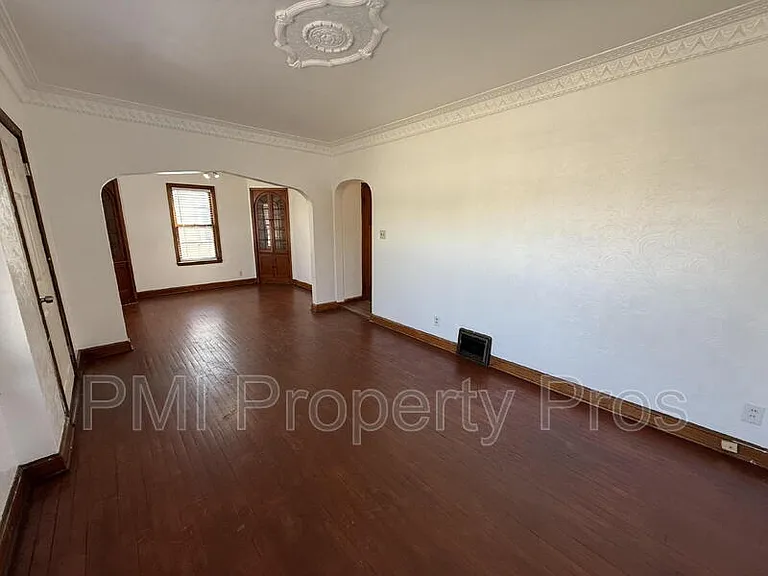 2821A N 57th St — Photo 13