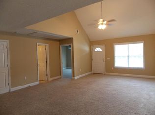 114 Lakeview Commons Dr, Statesboro, GA 30461