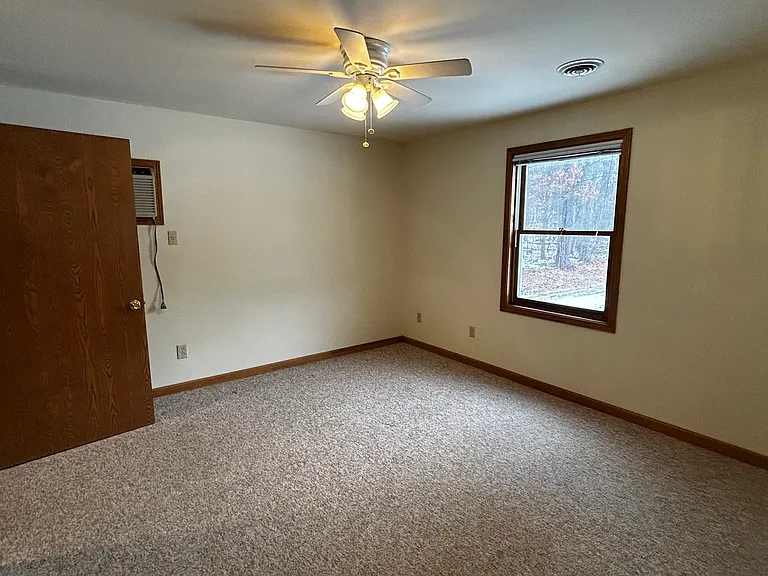 916 Kings Rd #304 — Photo 10
