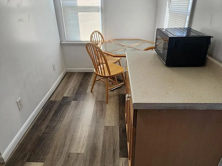 108 E Pacific Ave #2 — Photo 6