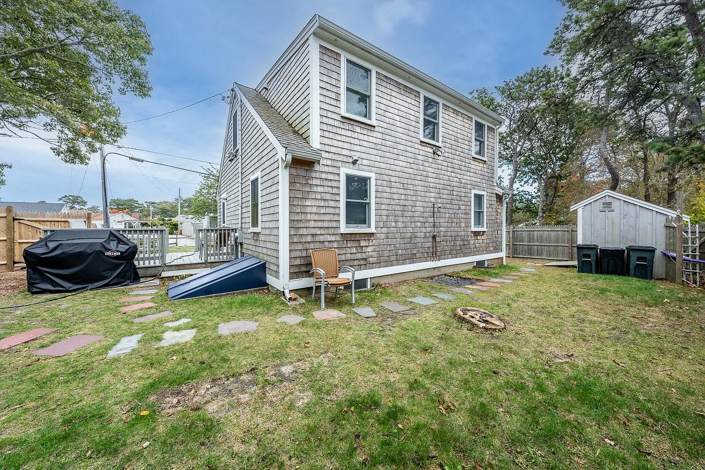 4 bed, 1.5 bath, 1238 sqft, $3,200 — Photo 3