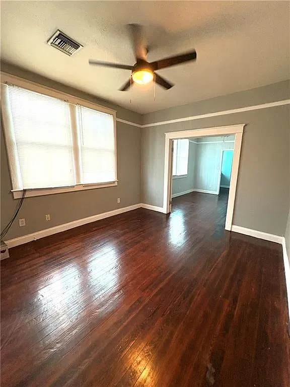 3 bed, 1020 sqft, $1,650 — Photo 2