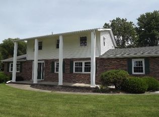 668 Brent Woods Dr, Shelbyville, IN 46176