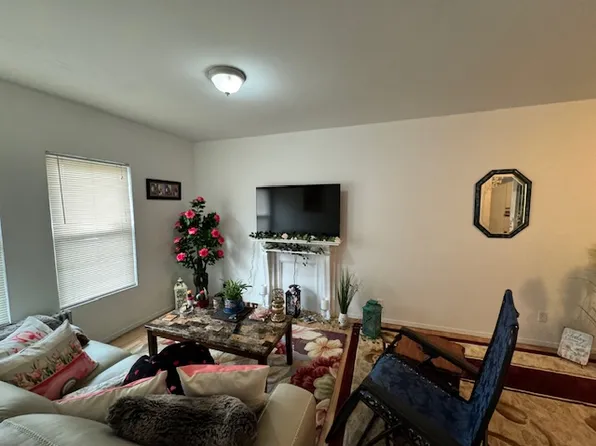 409 92nd Street image 2 of 22