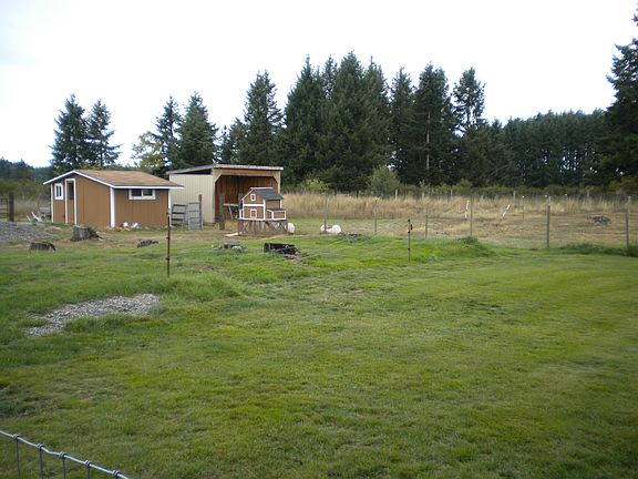 3rd image of 14940 Tahoma Blvd SE