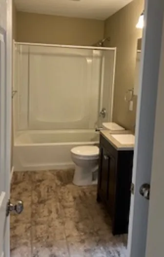 208 Hackberry Dr #1 — Photo 2