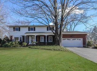 52 Edgehill Dr, Wappingers Falls, NY 12590