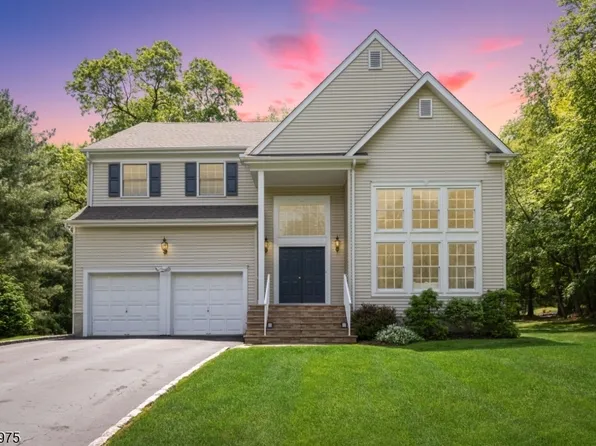 2 McManus Dr, Bridgewater Twp., NJ 08807