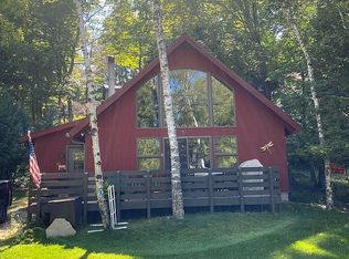 2673 E South Shore Dr, Frankfort, MI 49635