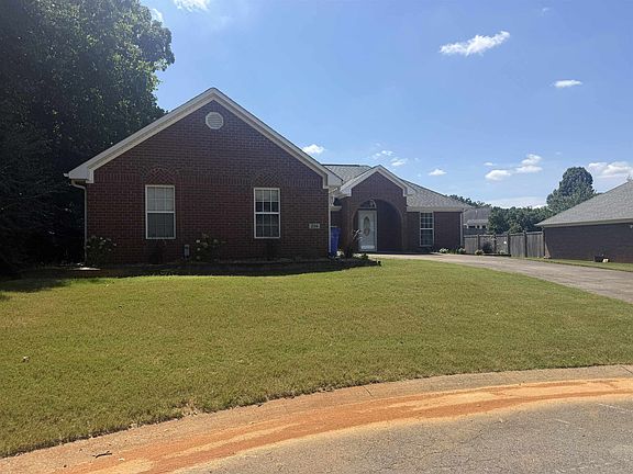 2nd image of 216 Dunolly Ln