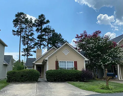 409 Devlin Pl Photo 1