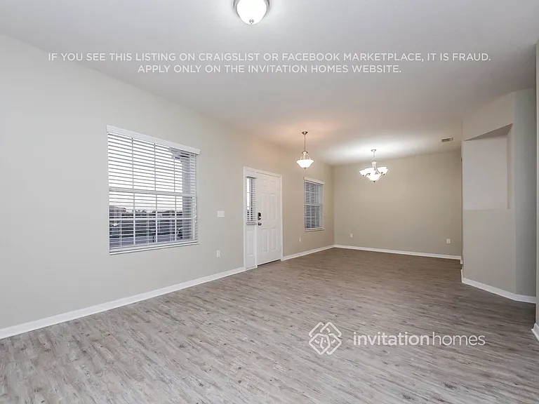 3605 Bristol Cove Ln — Photo 2