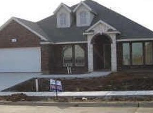 35 Beechcreek Ln, Fort Worth, TX 76134