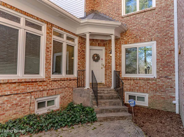 121 Promenade Ct, Louisville, KY 40223