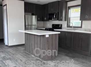 2301 SW Oralabor Rd #11, Ankeny, IA 50023