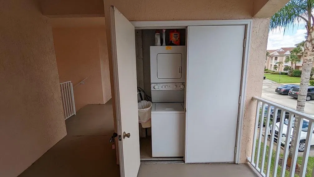 Studio, 415 sqft, $1,430 — Photo 4