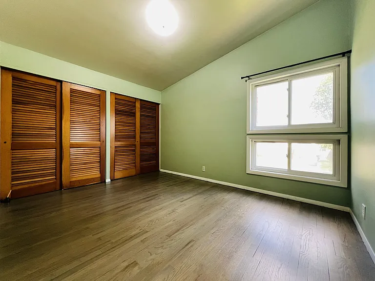 747 Jamaica Dr #1 — Photo 12