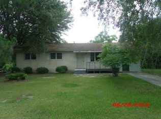 408 Wildwood Dr, Adel, GA 31620