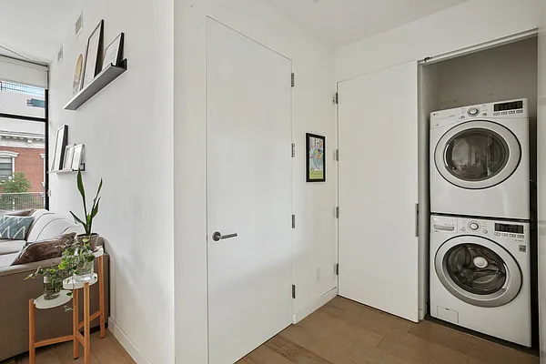 Rented by Oxford Property Group | media 12