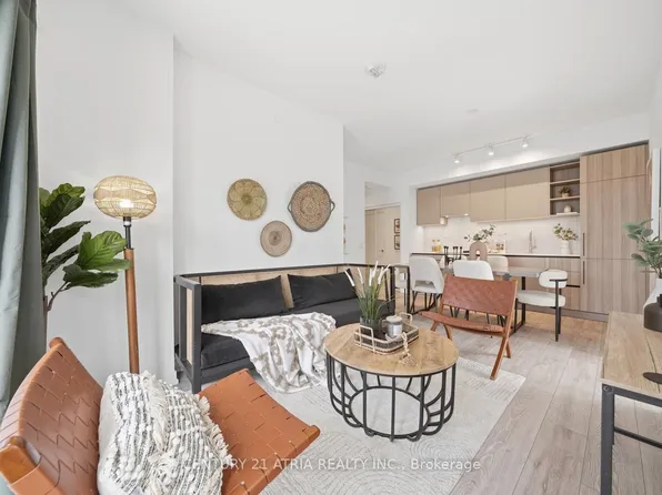 55 Mercer St #1502, Toronto, ON M5V 1H2