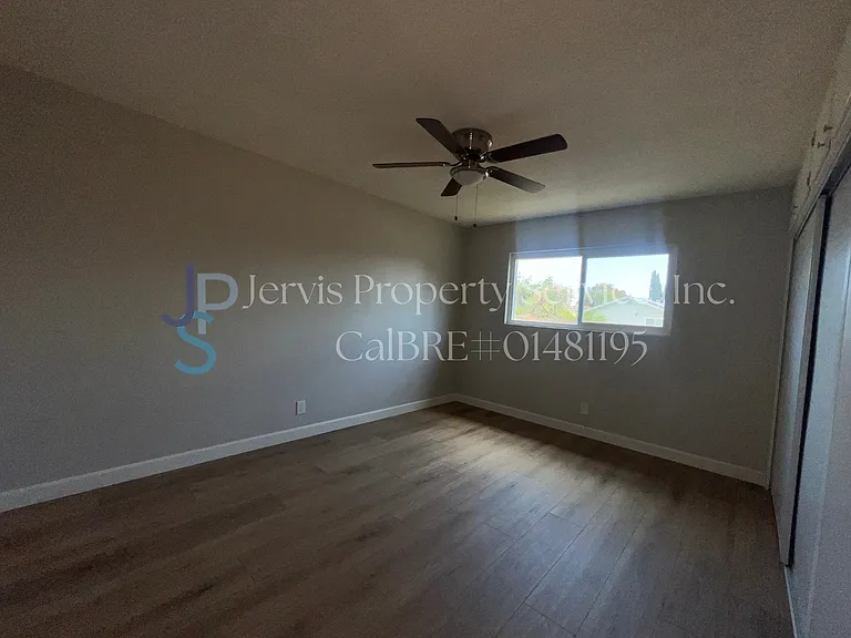 8128 Orange St — Photo 9
