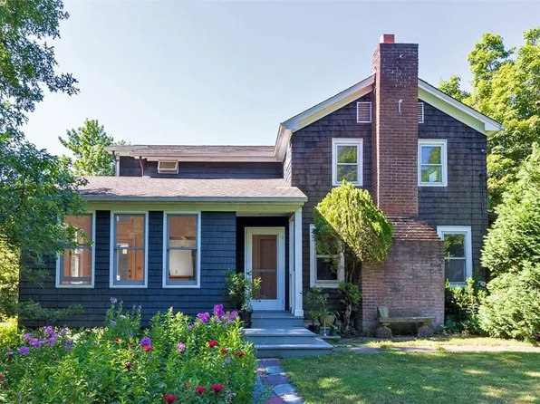 39 Grinnell Street, Rhinecliff, NY 12574