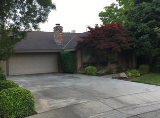 627 W Sycamore Ct, Reedley, CA 93654