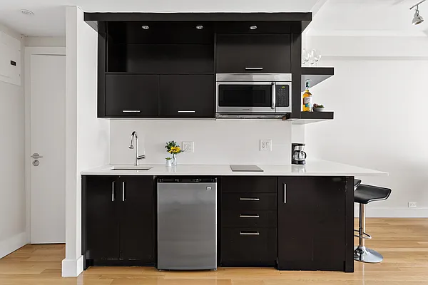 Rented by Compass | media 13