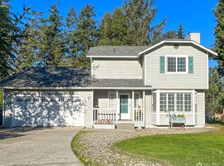 1982 Fiver Pl, Oak Harbor, WA 98277