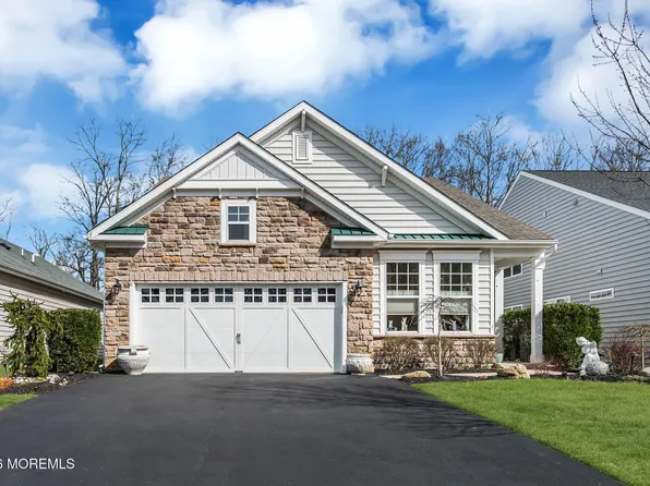 25 Lily Pond Court, Howell, NJ 07731