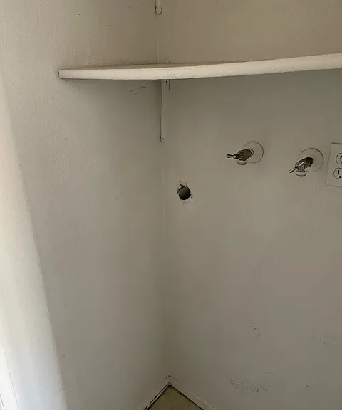 2544 Country Club Dr — Photo 14