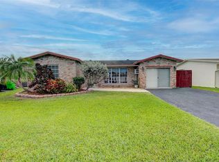 11710 NW 32nd Mnr, Sunrise, FL 33323
