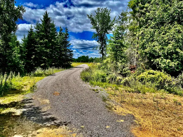 174 Budd Rd, Bonnechere Valley, ON K0J 1T0