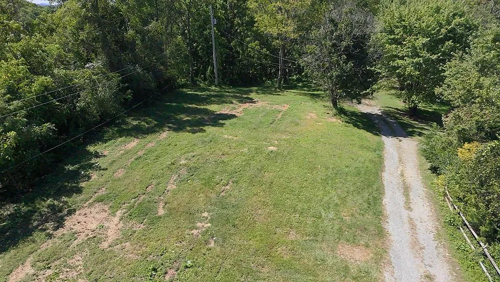 530 Horne Ave photo 1