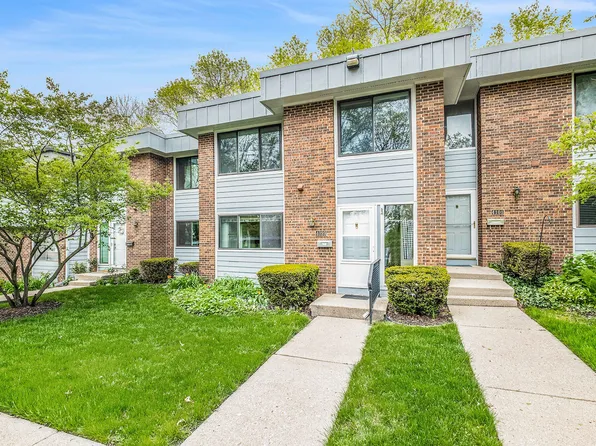 4099 S Norway St SE, Kentwood, MI 49546