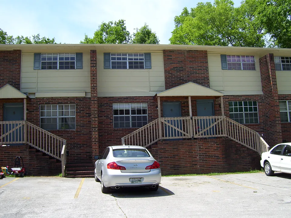 925 McArthur Rd #3