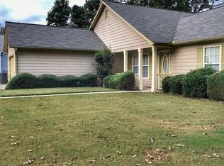 204 Pineknoll Ct UNIT 4, Ellenwood, GA 30294