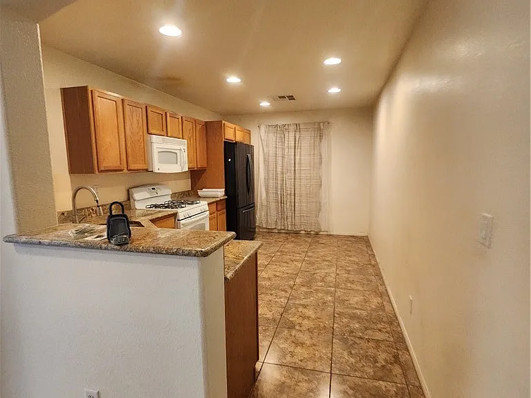 8956 Medford Hills Ct — Photo 5
