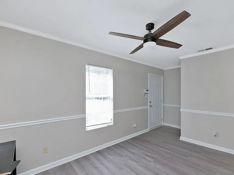 1491 Campus St — Photo 3