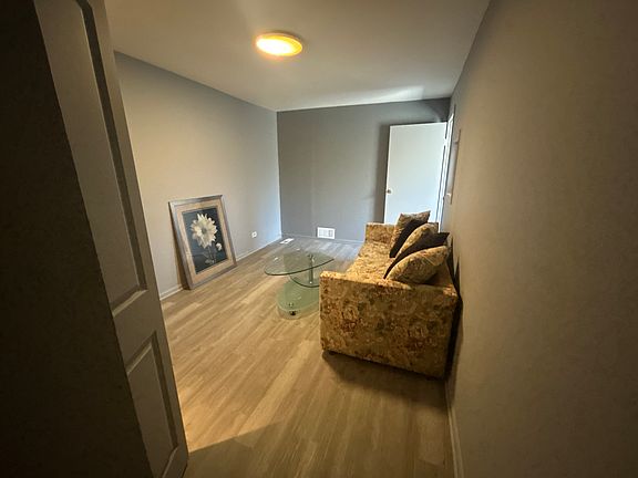 5th image of 416 Temple Ave APT 1