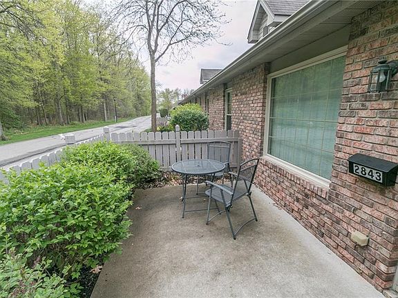 2nd image of 2843 Shakespeare Ln