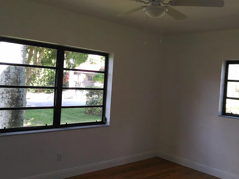 6030 SW 84th St — Photo 5