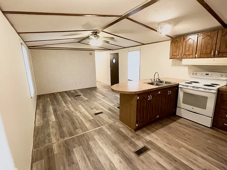 116 Dawn Dr #3 — Photo 4