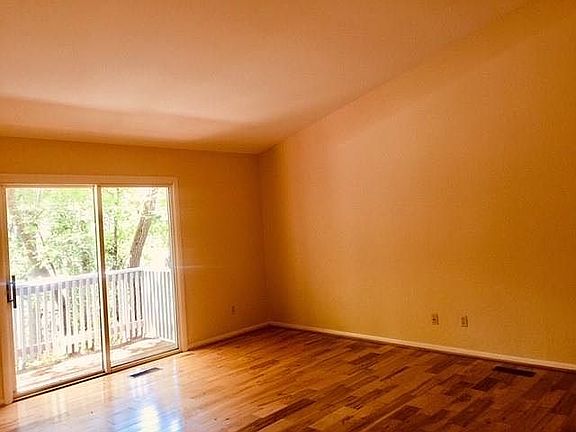 3rd image of 1085 14th Avenue Dr NW
