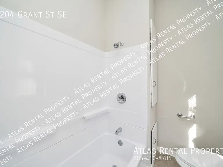 1204 Grant St SE — Photo 16