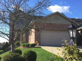 112 Country Barn Rd E, Houston, PA 15342